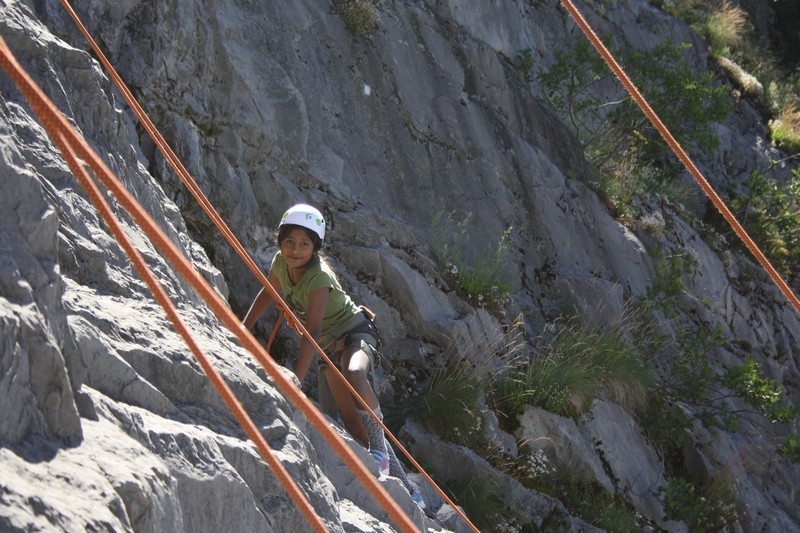 Village Camps International Summer Camp Leysin, Switzerland 2026-08-15 https://www.villagecamps.com/journals_admin/images/703-9-green climb (23).jpg